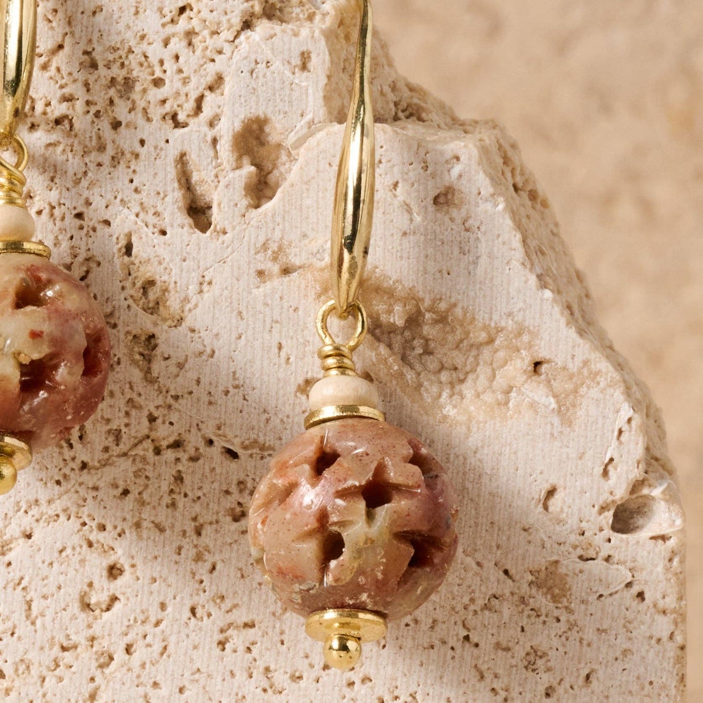 Samca Gorara Stone Earrings