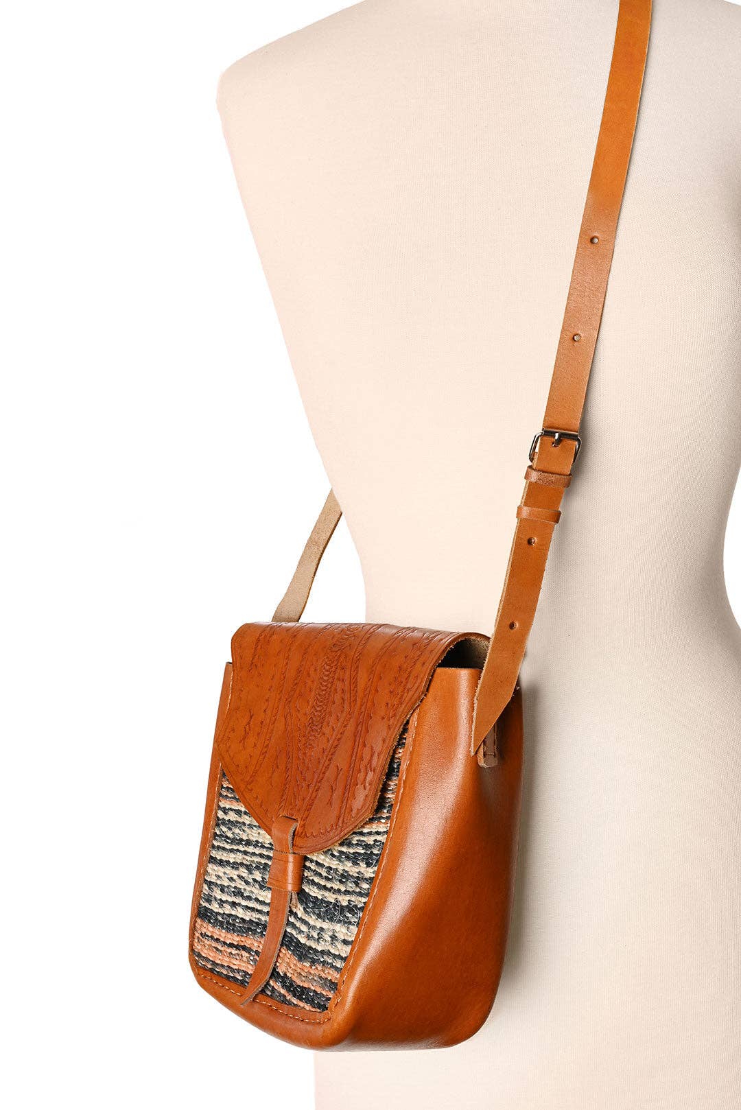 Variegated Sisal and Leather Crossbody Bag with Adjustable Strap