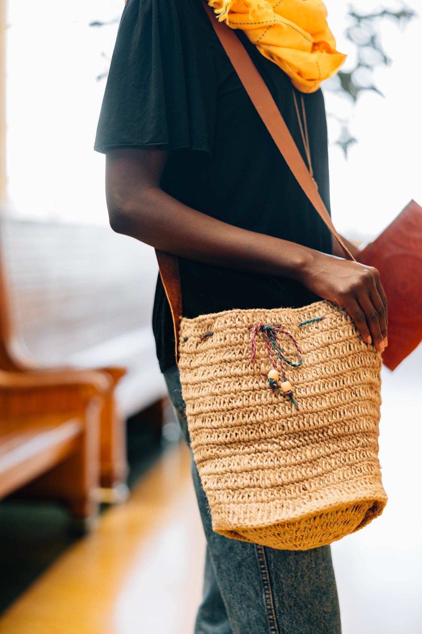 Jute Bucket Bag - Leather Strap