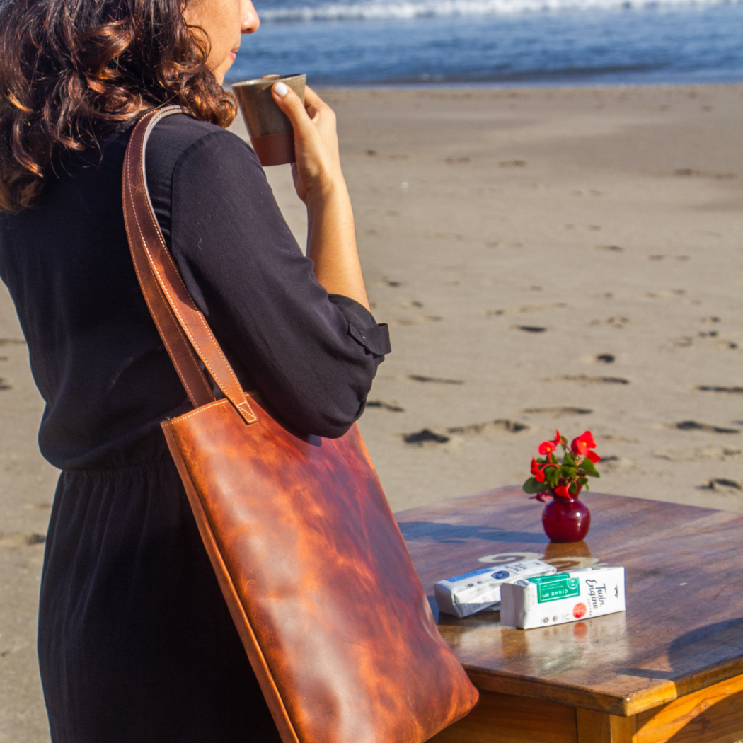 Tote in Leather / Brown / Fair trade Handmade Artisanal: Saddle Brown