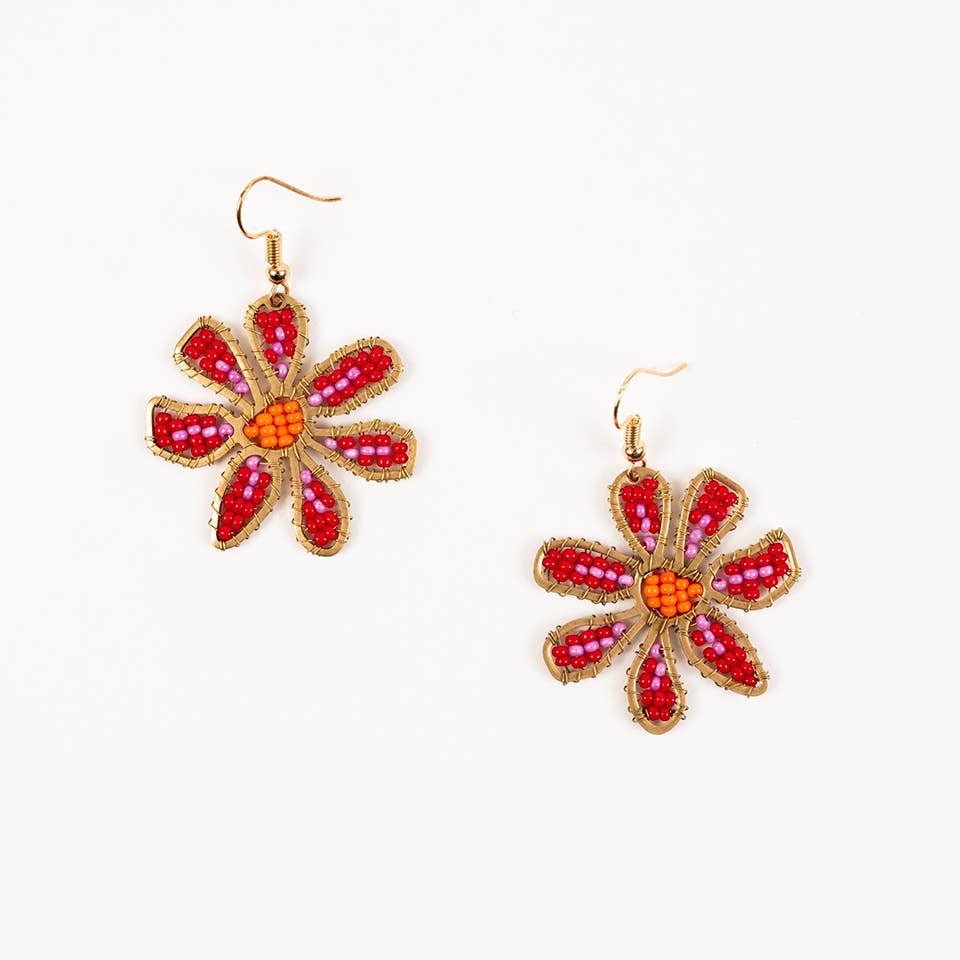 Beaded Daisy Earrings: Yellow