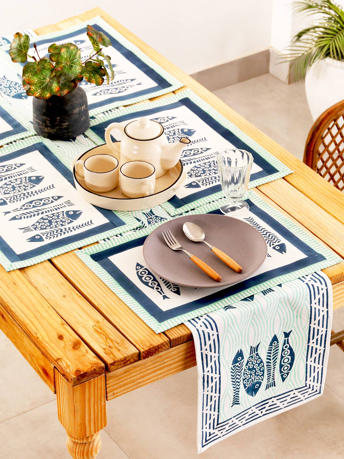 Fish Placemats Navy/Mint
