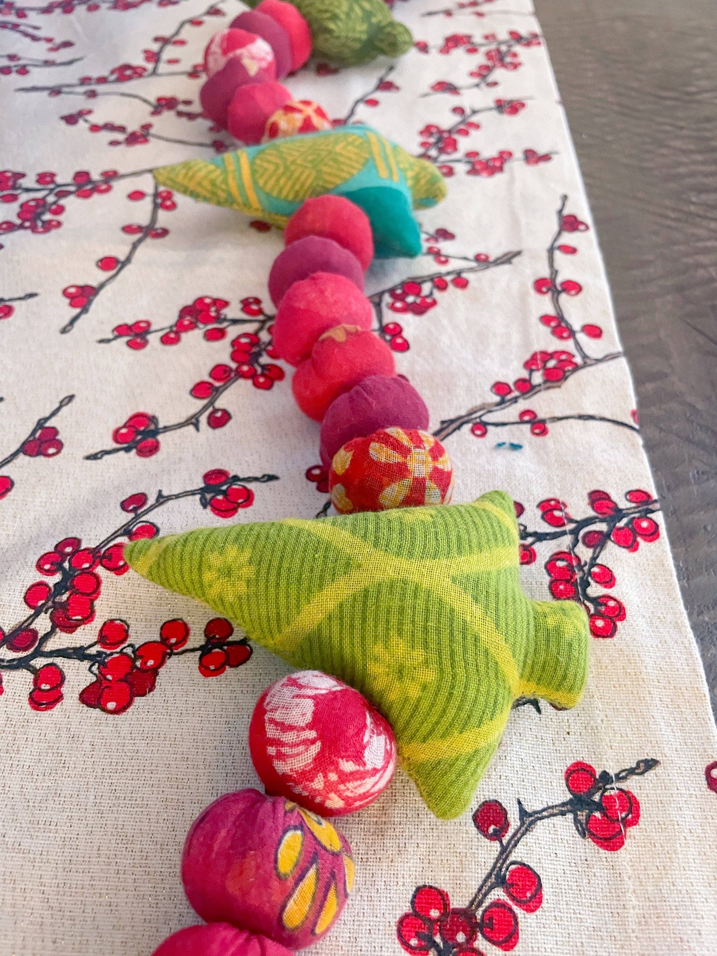 Saree Christmas Tree Garland | 5 ft