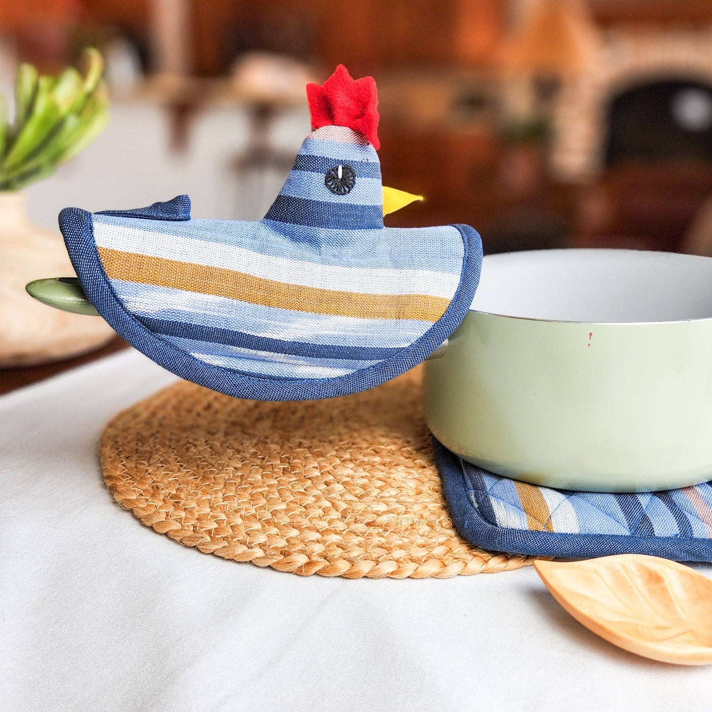 Chicken Pot Holder: Azure